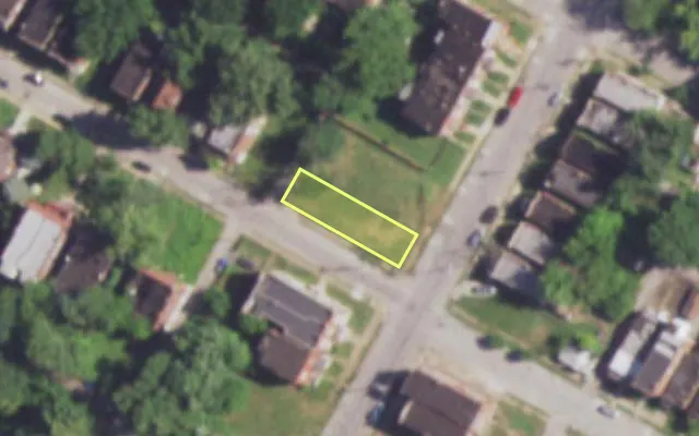 Aerial view of 3401 MARCUS AV — vacant lot, St. Louis with approximate parcel outline