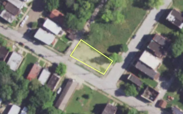 Aerial view of 4203 LINTON AV — vacant lot, St. Louis with approximate parcel outline