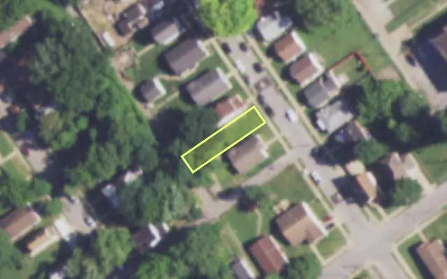 Aerial view of 4918 ROSALIE ST — vacant lot, St. Louis with approximate parcel outline