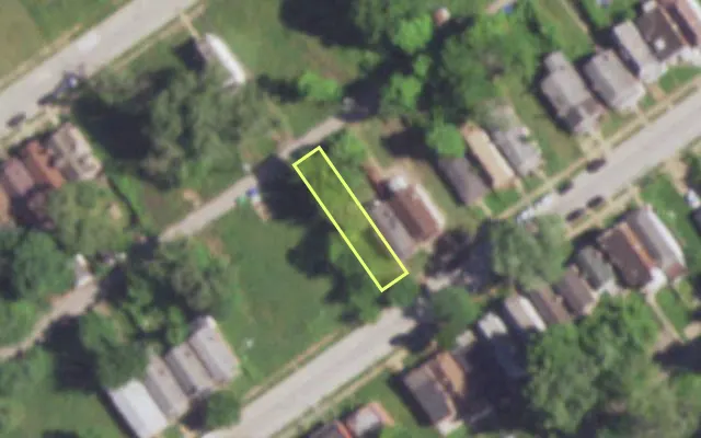 Aerial view of 5037 CLAXTON AV — vacant lot, St. Louis with approximate parcel outline