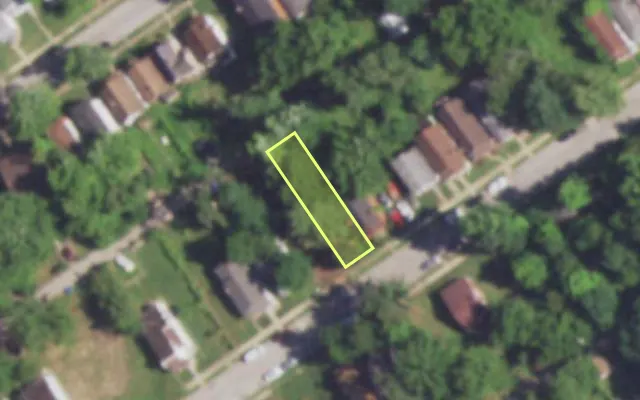 Aerial view of 5039 BEACON AV — vacant lot, St. Louis with approximate parcel outline