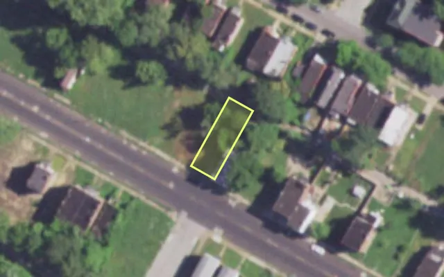 Aerial view of 4241 LEE AV — vacant lot, St. Louis with approximate parcel outline