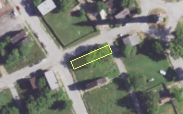 Aerial view of 4438 N 19TH ST — vacant lot, St. Louis with approximate parcel outline