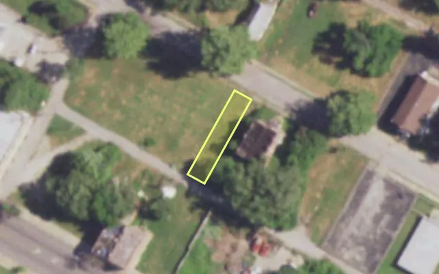 Aerial view of 4432 ALDINE AV — vacant lot, St. Louis with approximate parcel outline