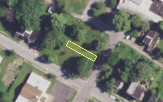 Aerial view of 3007 LAMBDIN AV — vacant lot, St. Louis with approximate parcel outline