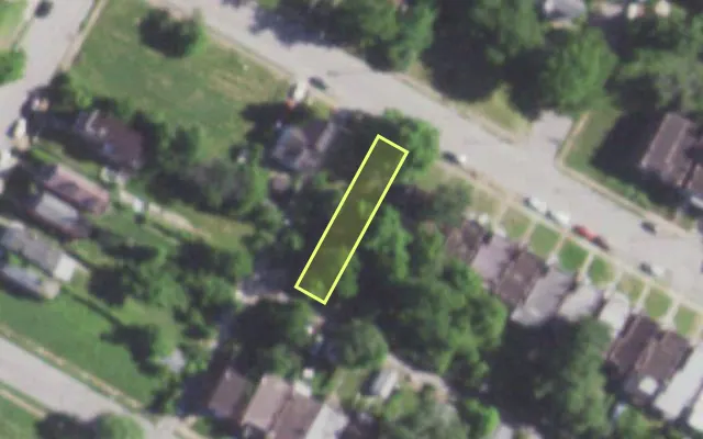 Aerial view of 5366 WABADA AV — vacant lot, St. Louis with approximate parcel outline
