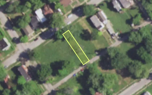 Aerial view of 5512 PLOVER AV — vacant lot, St. Louis with approximate parcel outline