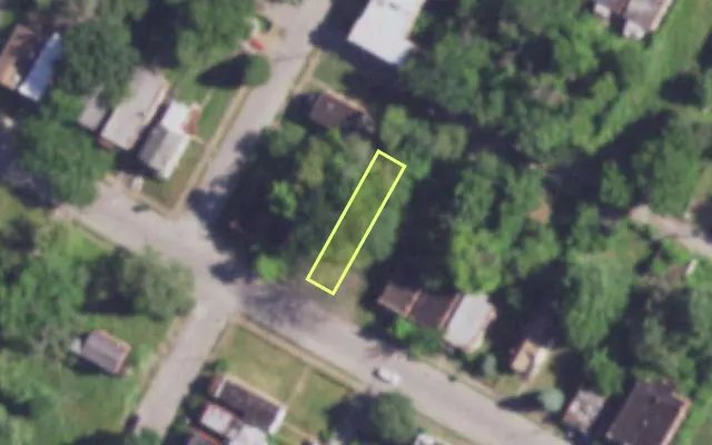 Aerial view of 4215 ASHLAND AV — vacant lot, St. Louis with approximate parcel outline