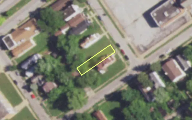 Aerial view of 5806 GARESCHE AV — vacant lot, St. Louis with approximate parcel outline