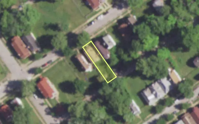 Aerial view of 5316 ARLINGTON AV — vacant lot, St. Louis with approximate parcel outline