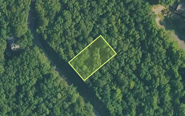Aerial view of VAN BUREN County parcel 4400-06057-0000 — Arkansas post-auction with approximate parcel outline