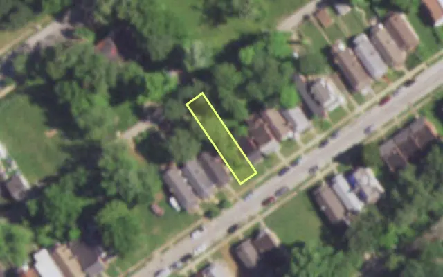 Aerial view of 5431 GENEVIEVE AV — vacant lot, St. Louis with approximate parcel outline