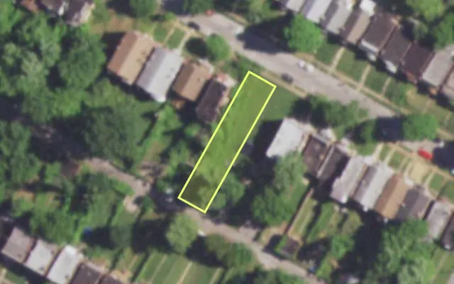 Aerial view of 4546 LEXINGTON AV — vacant lot, St. Louis with approximate parcel outline
