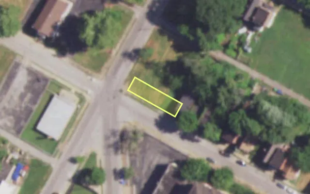 Aerial view of 1700 N NEWSTEAD AV — vacant lot, St. Louis with approximate parcel outline