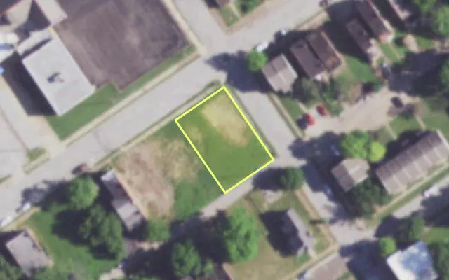Aerial view of 2100 JOHN AV — vacant lot, St. Louis with approximate parcel outline