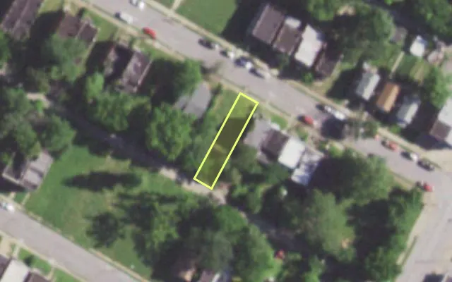 Aerial view of 5824 WABADA AV — vacant lot, St. Louis with approximate parcel outline
