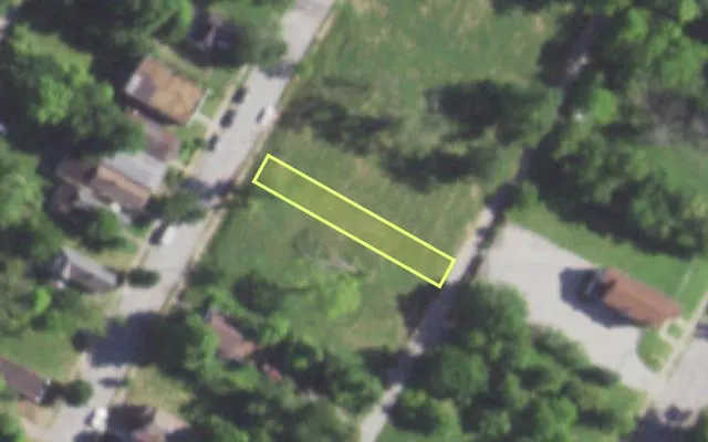 Aerial view of 2740 SEMPLE AV — vacant lot, St. Louis with approximate parcel outline