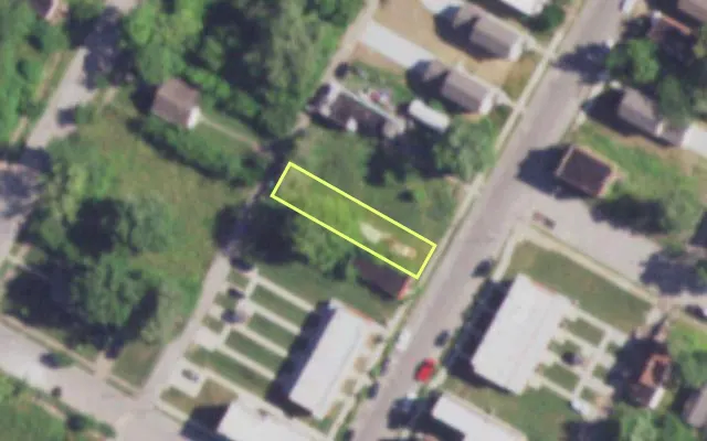 Aerial view of 2521 N SARAH ST — vacant lot, St. Louis with approximate parcel outline
