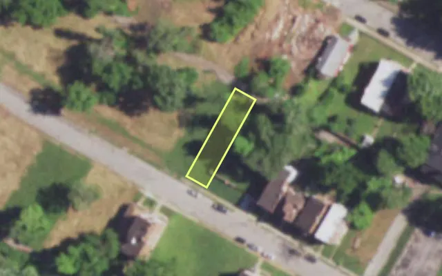 Aerial view of 4547 GARFIELD AV — vacant lot, St. Louis with approximate parcel outline