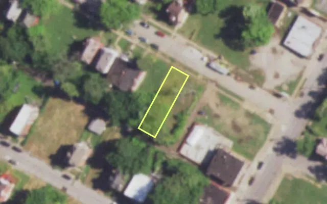 Aerial view of 4720 NORTHLAND AV — vacant lot, St. Louis with approximate parcel outline