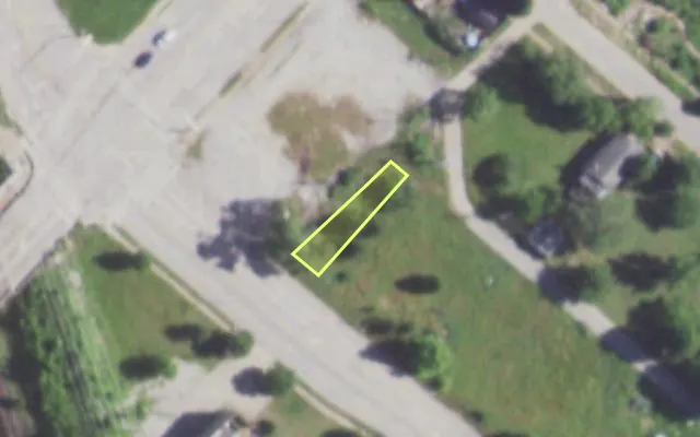 Aerial view of 621 MARCEAU ST — vacant lot, St. Louis with approximate parcel outline