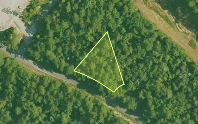 Aerial view of SALINE County parcel 384-00079-000 — Arkansas post-auction with approximate parcel outline