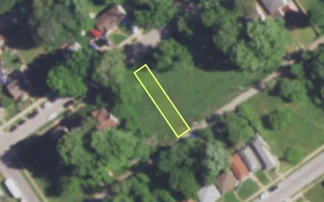 Aerial view of 5226 PLOVER AV — vacant lot, St. Louis with approximate parcel outline