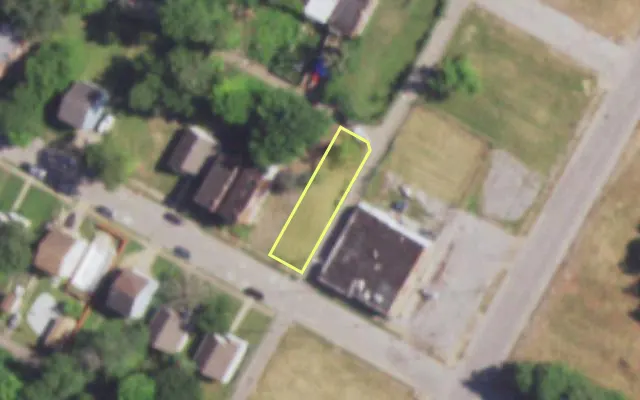 Aerial view of 4515 ST FERDINAND AV — vacant lot, St. Louis with approximate parcel outline