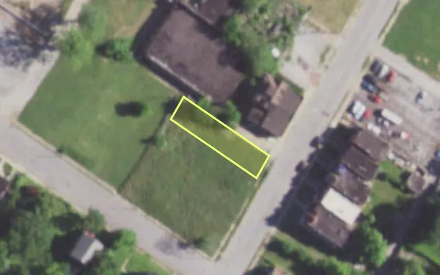 Aerial view of 1465 HAMILTON BLVD — vacant lot, St. Louis with approximate parcel outline