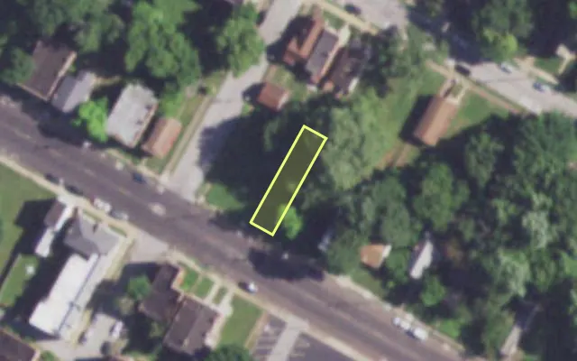 Aerial view of 4055 LEE AV — vacant lot, St. Louis with approximate parcel outline