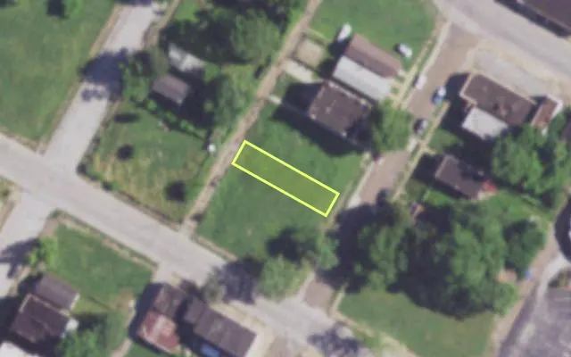 Aerial view of 4309 OBEAR AV — vacant lot, St. Louis with approximate parcel outline