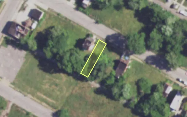 Aerial view of 4046 NORTH MARKET ST — vacant lot, St. Louis with approximate parcel outline