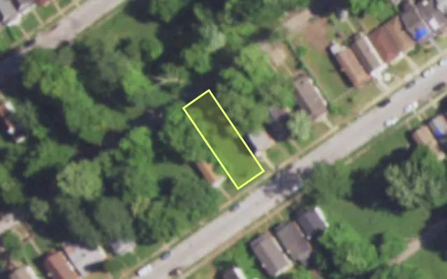 Aerial view of 5237 BEACON AV — vacant lot, St. Louis with approximate parcel outline