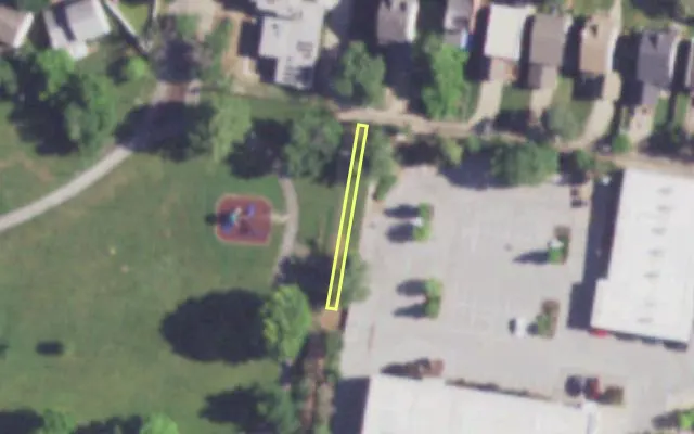 Aerial view of 2643 EADS AV — vacant lot, St. Louis with approximate parcel outline