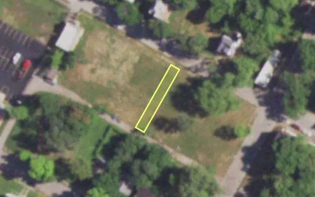 Aerial view of 4640 COTTAGE AV — vacant lot, St. Louis with approximate parcel outline