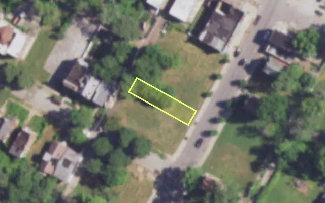 Aerial view of 3209 N NEWSTEAD AV — vacant lot, St. Louis with approximate parcel outline