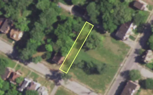 Aerial view of 4715 COTE BRILLIANTE AV — vacant lot, St. Louis with approximate parcel outline