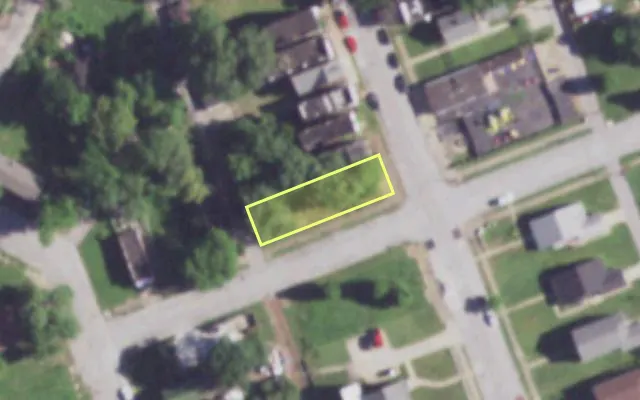 Aerial view of 4001 N 25TH ST — vacant lot, St. Louis with approximate parcel outline
