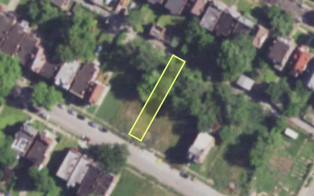 Aerial view of 3931 LABADIE AV — vacant lot, St. Louis with approximate parcel outline