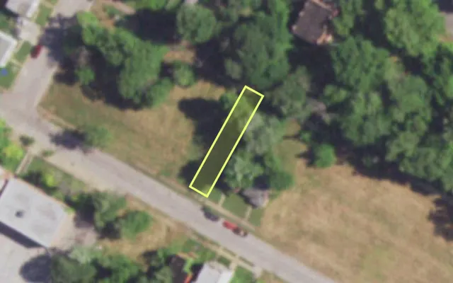 Aerial view of 4575 KENNERLY AV — vacant lot, St. Louis with approximate parcel outline