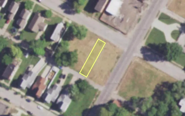 Aerial view of 3906 LINCOLN AV — vacant lot, St. Louis with approximate parcel outline