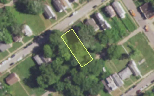 Aerial view of 5258 GILMORE AV — vacant lot, St. Louis with approximate parcel outline