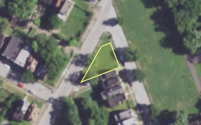 Aerial view of 3929 PARNELL ST — vacant lot, St. Louis with approximate parcel outline