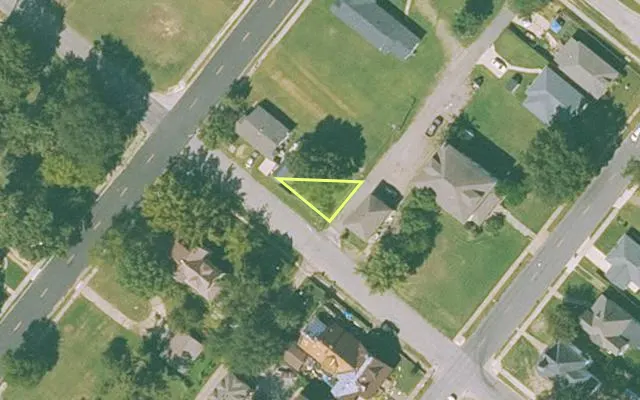 Aerial view of SEBASTIAN County parcel 11317-0001-00316-00 — Arkansas post-auction with approximate parcel outline