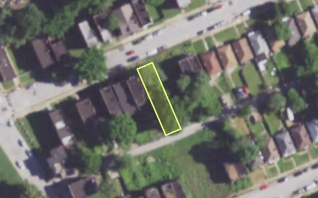 Aerial view of 1414 PENROSE ST — vacant lot, St. Louis with approximate parcel outline