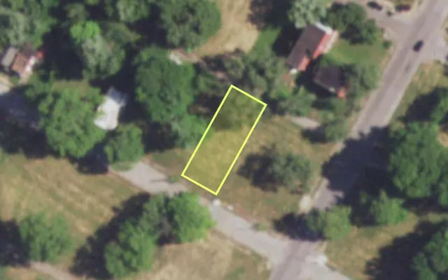 Aerial view of 4415 COTE BRILLIANTE AV — vacant lot, St. Louis with approximate parcel outline