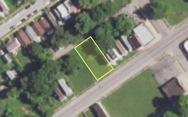 Aerial view of 5083 UNION BLVD — vacant lot, St. Louis with approximate parcel outline