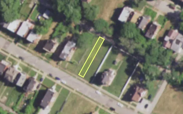 Aerial view of 4437 GREER AV — vacant lot, St. Louis with approximate parcel outline