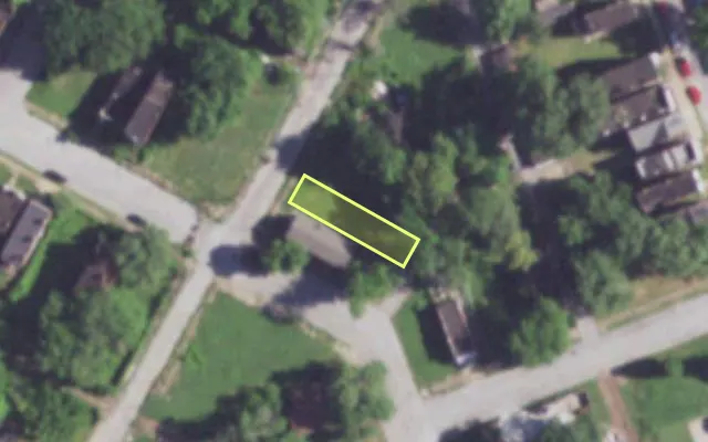 Aerial view of 4014 GLASGOW AV — vacant lot, St. Louis with approximate parcel outline