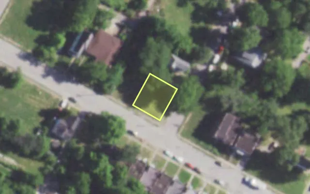 Aerial view of 5363 WABADA AV — vacant lot, St. Louis with approximate parcel outline